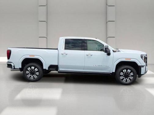 Glacier White 2026 GMC Sierra 2500 Denali