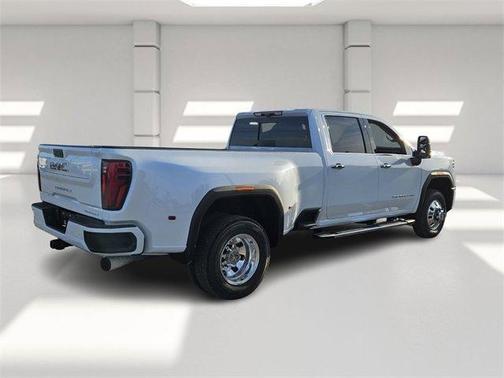 2026 GMC Sierra 3500 Denali