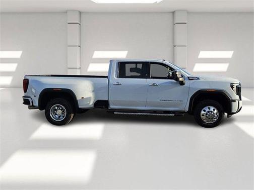 2026 GMC Sierra 3500 Denali