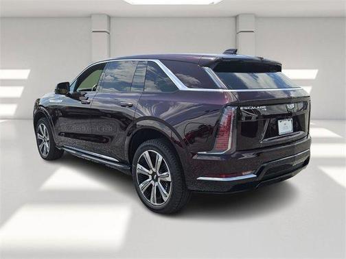 2025 Cadillac Escalade IQ Luxury 2