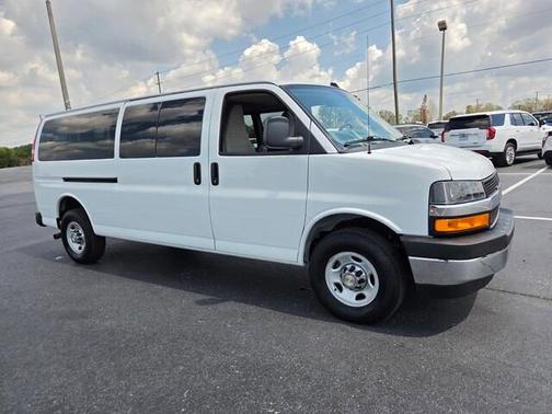 Summit White 2024 Chevrolet Express 3500 LT