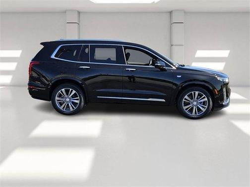 2025 Cadillac XT6 Premium Luxury FWD