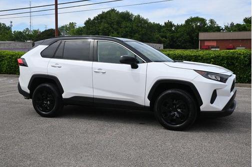 Super White 2020 Toyota RAV4 LE