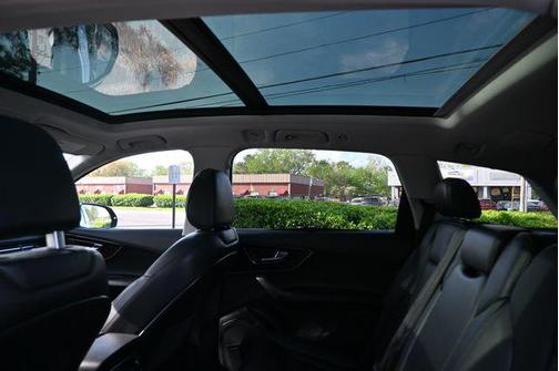 Samurai Gray Metallic 2019 Audi Q7 55 Premium Plus