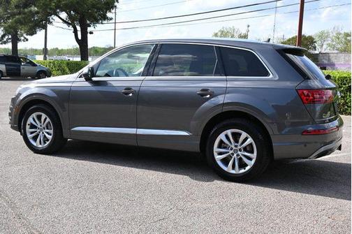 Samurai Gray Metallic 2019 Audi Q7 55 Premium Plus