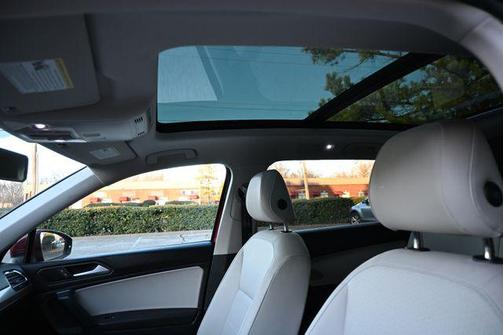 2019 Volkswagen Tiguan 2.0T SE