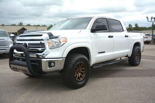 2017 Toyota Tundra SR5