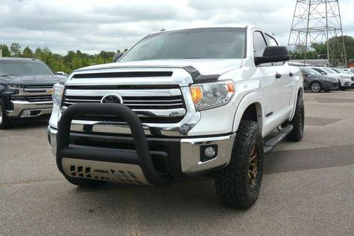 2017 Toyota Tundra SR5