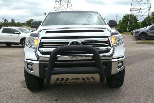 2017 Toyota Tundra SR5