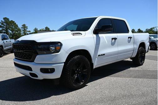 Bright White Clearcoat 2023 RAM 1500 Big Horn/Lone Star