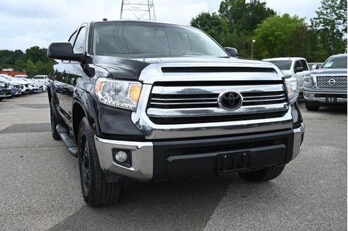Black 2017 Toyota Tundra SR5