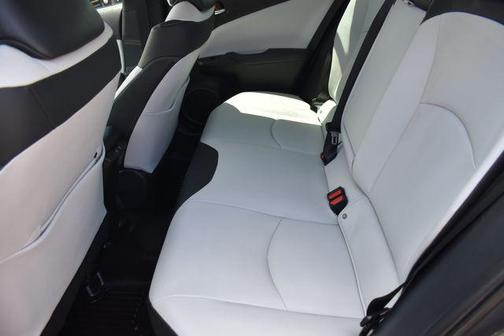 2019 Toyota Prius XLE