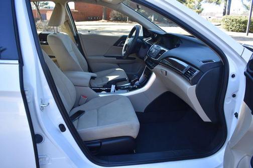 2017 Honda Accord Hybrid Base