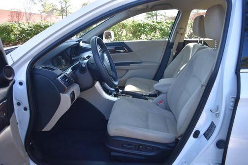 2017 Honda Accord Hybrid Base