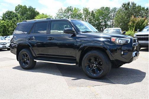 Midnight Black Metallic 2022 Toyota 4Runner SR5