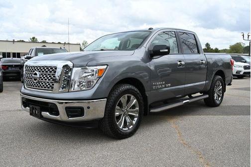 2019 Nissan Titan SV