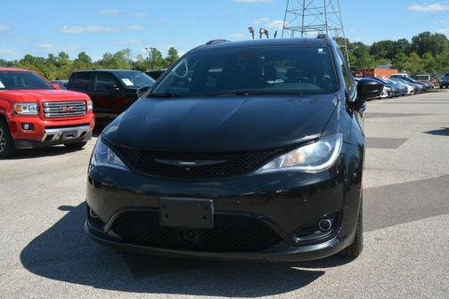 2018 Chrysler Pacifica Touring-L Plus
