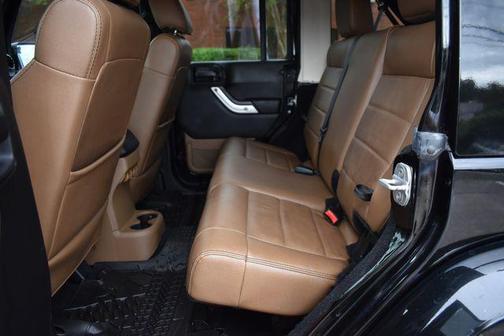2011 Jeep Wrangler Unlimited Sahara