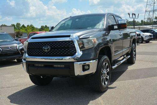 2018 Toyota Tundra SR5