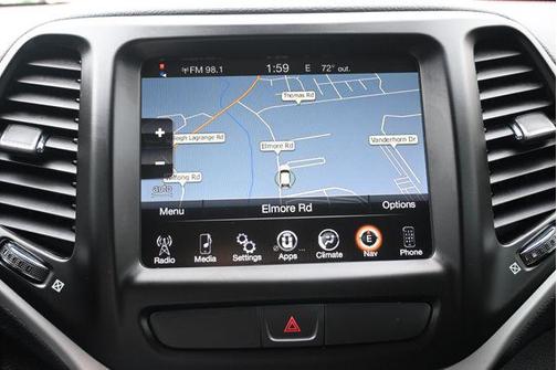 Bright White Clearcoat 2017 Jeep Cherokee Trailhawk