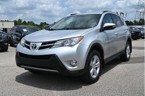 Classic Silver Metallic 2013 Toyota RAV4 XLE