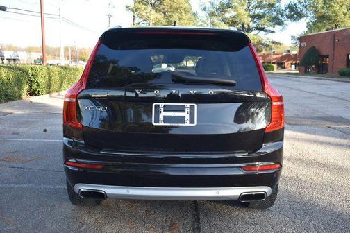 2020 Volvo XC90 T6 Momentum
