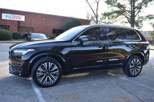 2020 Volvo XC90 T6 Momentum