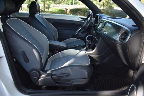 2016 Volkswagen Beetle 1.8T Denim