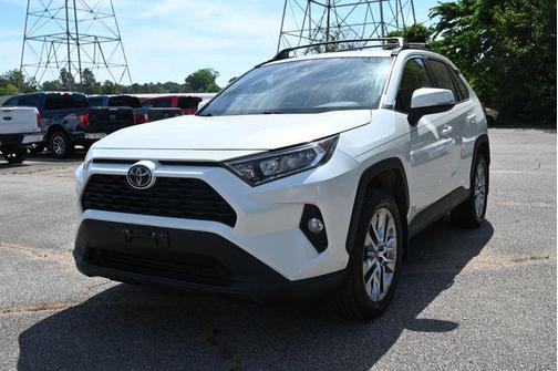 Blizzard Pearl 2021 Toyota RAV4 XLE Premium