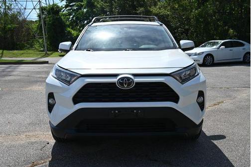 Blizzard Pearl 2021 Toyota RAV4 XLE Premium