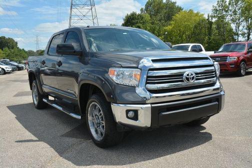 2017 Toyota Tundra SR5