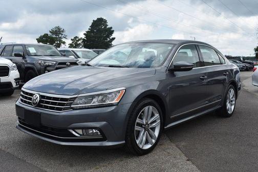 2017 Volkswagen Passat 1.8T SEL Premium