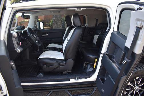 2010 Toyota FJ Cruiser Base