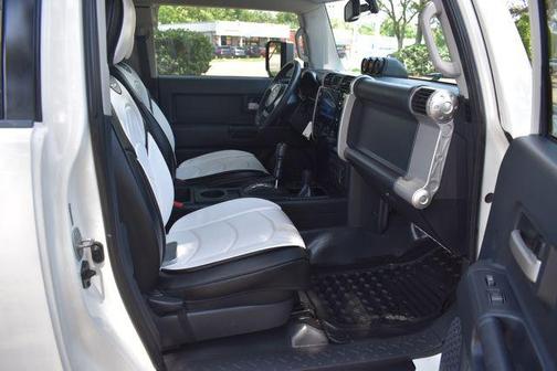 2010 Toyota FJ Cruiser Base