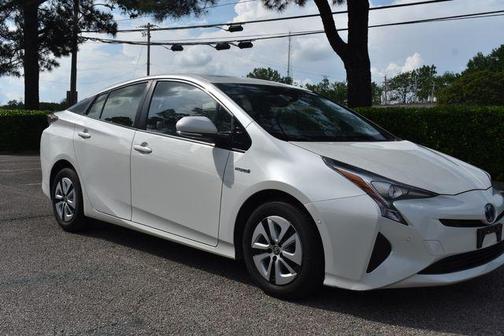2017 Toyota Prius Four Touring
