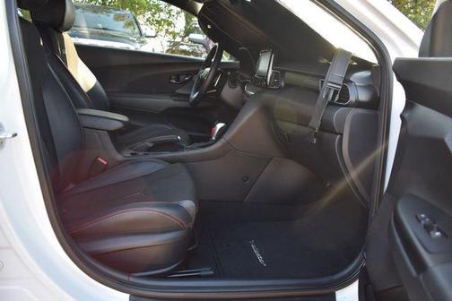 2019 Hyundai Veloster 2