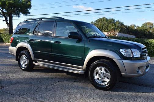 2004 Toyota Sequoia SR5