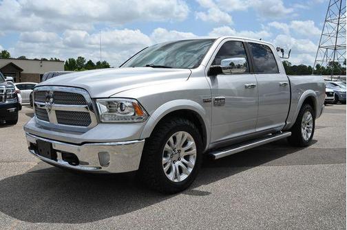 Bright Silver Metallic Clearcoat 2017 RAM 1500 Longhorn