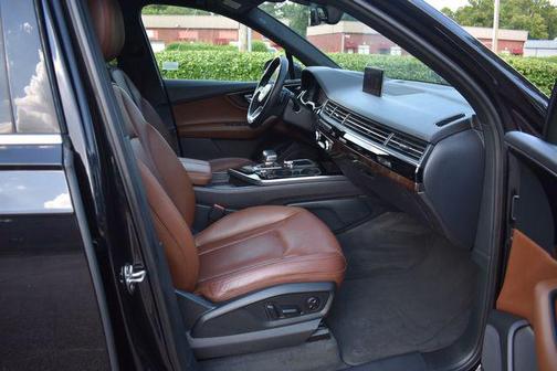 2019 Audi Q7 55 Premium Plus