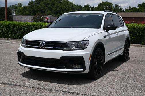 Pure White 2021 Volkswagen Tiguan 2.0T SE R-Line Black