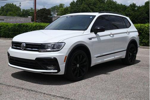 Pure White 2021 Volkswagen Tiguan 2.0T SE R-Line Black