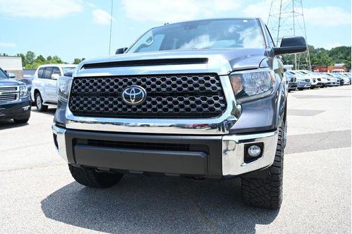 Gray 2019 Toyota Tundra SR5