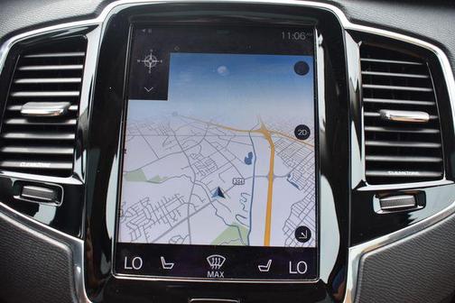 2016 Volvo XC90 T6 Momentum