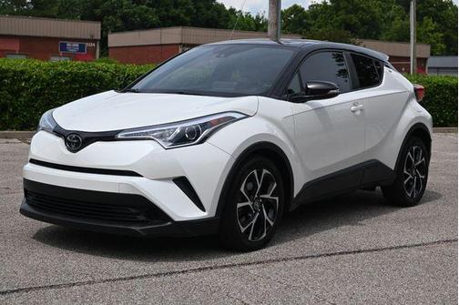 Blizzard Pearl 2019 Toyota C-HR LE