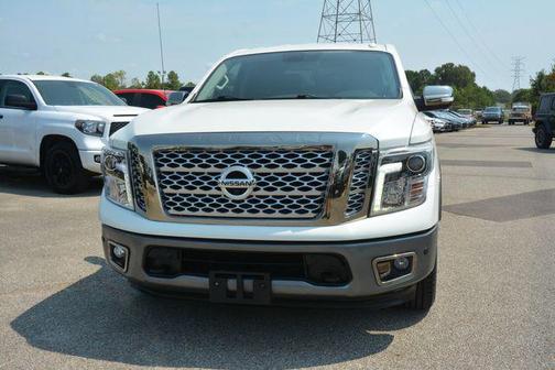 2019 Nissan Titan Platinum Reserve