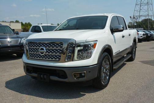 2019 Nissan Titan Platinum Reserve