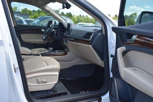 2018 Audi Q5 2.0T Premium Plus