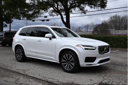 2020 Volvo XC90 T6 Momentum