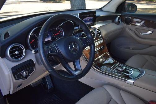 2017 Mercedes-Benz GLC 300 Base