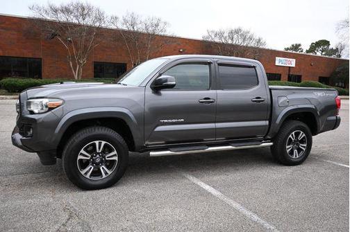 2017 Toyota Tacoma Base